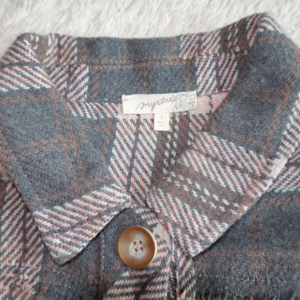 Women's Size Small Shacket Pink Plaid Soft Long Sleeve Flannel Button Down Shirt - Picture 2 of 4